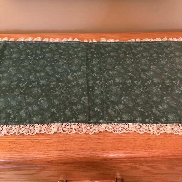 Buffet Scarf Table Runner Reversible Patterns Wine Bottles, Grapes & Leaves - Picture 12 of 16